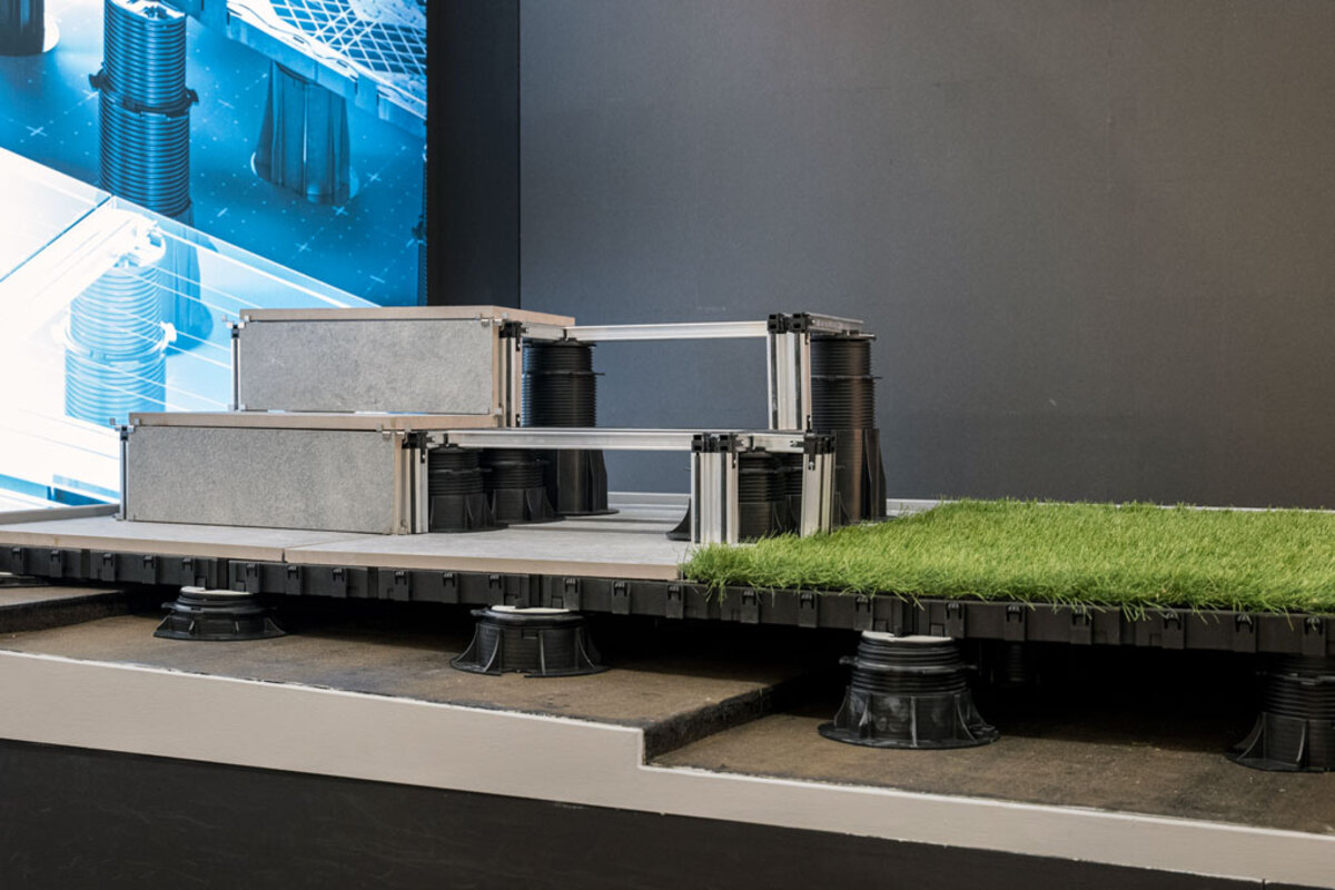 StepDeck: Outdoor-Stufen für Doppelböden